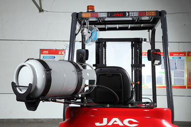 JAC si siedono le emissioni basse di rendimento elevato dei carrelli elevatori a forcale da 1,8 tonnellate GPL